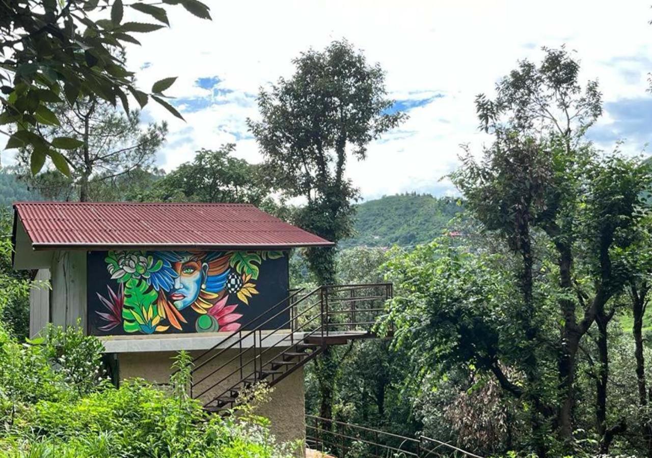 Skywood Resort Shoghi Shogi Экстерьер фото